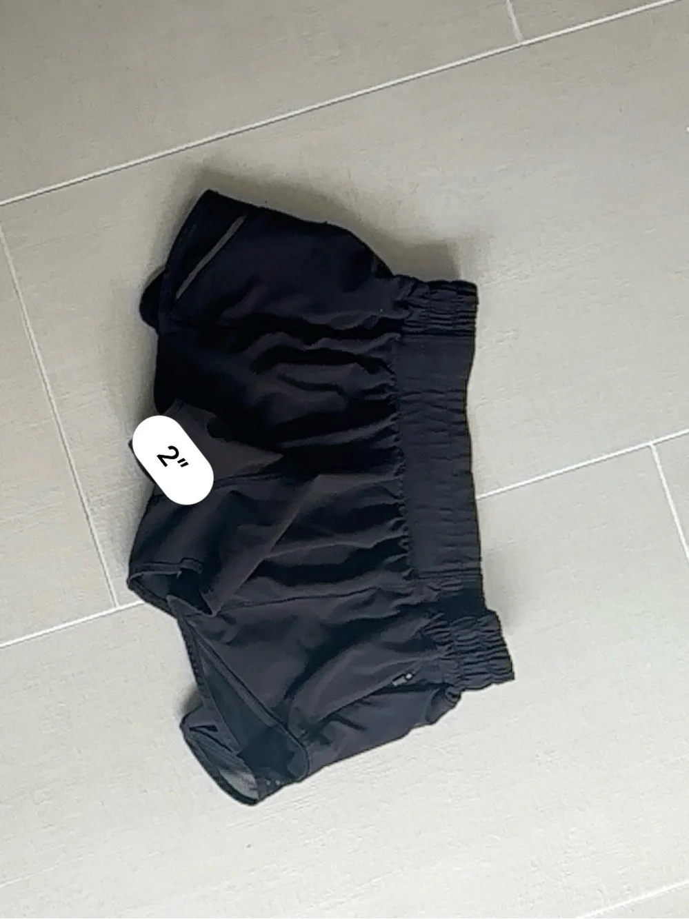 lululemon athletica 6 Hotty Hot Low-Rise Lined Shorts — Black